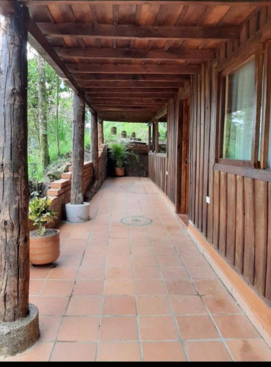 Hostal Y Cabanas Los Juanes Хардін Екстер'єр фото