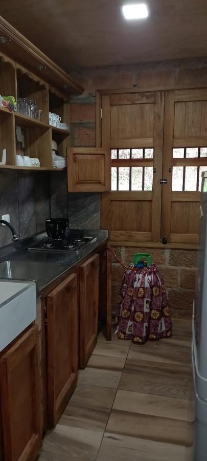 Hostal Y Cabanas Los Juanes Хардін Екстер'єр фото